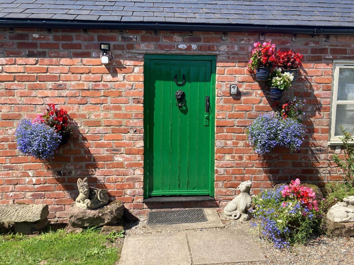 雷克瑟姆Little Pentre Barn With Cosy Logburner别墅 外观 照片